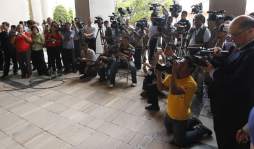 Juan Orlando Hernández anuncia la eliminación de exoneraciones a medios