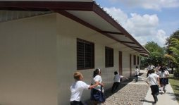 Áreas recreativas piden en escuela Ramón Villeda