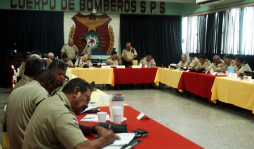 Bomberos se alistan para enfrentar lluvias