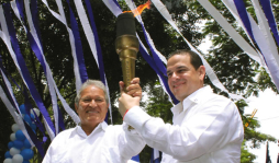 Antorcha de la Paz llega a Honduras
