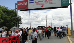 Liberan puente La Democracia en El Progreso