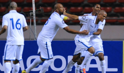 Honduras empata 1 a 1 ante Panamá y clasifica a semifinales