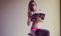 Novia de Edward Snowden es bailarina