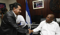 Sigue el circo en la Secretaría de Cultura