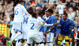 Honduras elimina a España y toca la puerta de cuartos de final