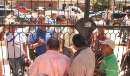 Policía rescata de encerrona a Marlon Escoto