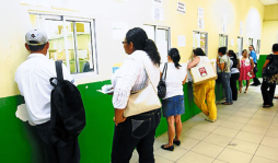 Desabastecidas están farmacias del Seguro