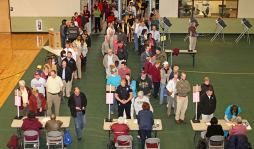 Votantes latinos se hacen sentir en comicios de EUA