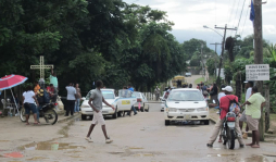 Piden construcción de un puente