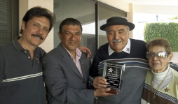 Familiares y seguidores le dan el último adiós a Capulina