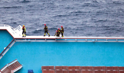 Náufragos de Honduras en crucero italiano están fuera de peligro