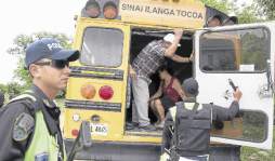 Saqueos e invasiones de nuevo en fincas del Aguán