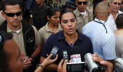 Primera dama irá a audiencia en EUA