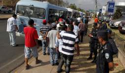 Transportistas se paran por ola de extorsiones