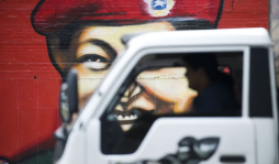 'Dictadura de Chávez' convirtió a Venezuela en paraíso narco: Uribe