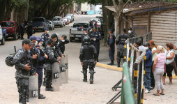 Terminan autopsias a cuerpos de reos muertos en cárcel de Comayagua