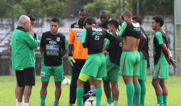El Monstruo llega completo