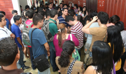 En la Unah-vs hay hasta 90 alumnos por aula