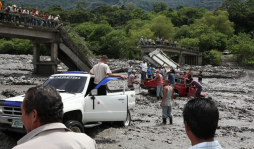 Un muerto y tres puentes destruidos en Ocotepeque por lluvias
