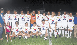 Hoy se juega el Chologol con luminarias