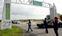 Hallan 49 cadáveres mutilados en México