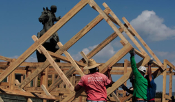 Benedicto XVI buscará reparar frustraciones