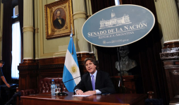 Vicepresidente de Argentina niega acusaciones