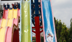 Sampedranos aprovechan últimos días del feriado