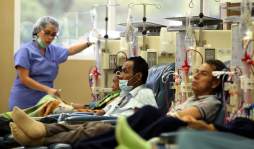 Sigue el martirio de los pacientes renales