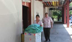 Silvia Martínez, modista de enfermos con 15 años de costurar