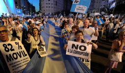 'Cacerolazo' en Buenos Aires contra la reelección de Cristina Kirchner