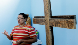 Honduras: Voluntaria ve morir a enfermos de Sida