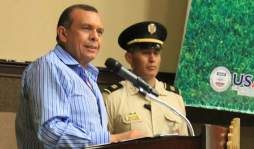 Presidente Lobo anuncia estado de excepción en la Policía