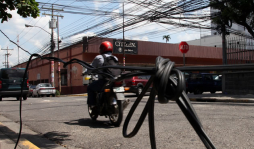 Crean comisión para que revisen cableado en principales ciudades de Honduras