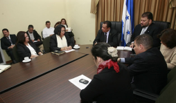 Rectora pide que deduzcan responsabilidades a policías