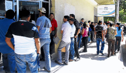 Abarrotan Ministerio por plazas en Canadá