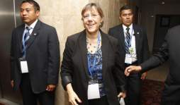 Ricardo Álvarez prepara plan de inversión