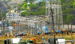 Lobo respalda compra de 50 megas de energía