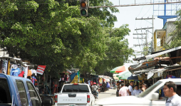 Peligro por semáforos dañados en San Pedro Sula