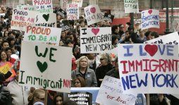Tregua migratoria beneficia a 1.76 millones de jóvenes en EUA