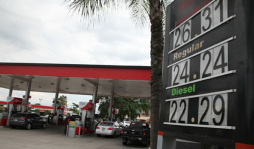 Gasolina por litro provoca malestar y confusión en Sampedranos