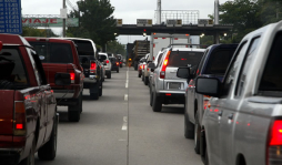 Un día en el infierno vehicular sampedrano