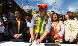 Ricardo Álvarez revela complot político