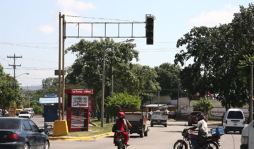 Semáforos en mal estado provocan accidentes