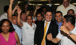 Urtecho presenta planilla ante el CAH