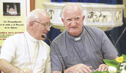 Nuevo obispo Michael Lenihan llega a La Ceiba