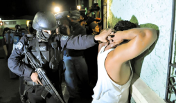 Guatemala comprará aviones militares