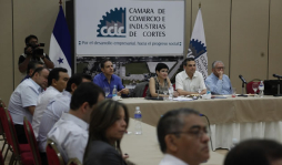 Empresarios apoyan comisión interventora de la DEI