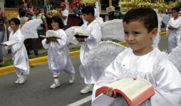 Marcha y concierto para el Día de la Biblia