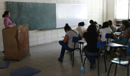 Peligro en Unah-vs por viejas y descuidadas instalaciones